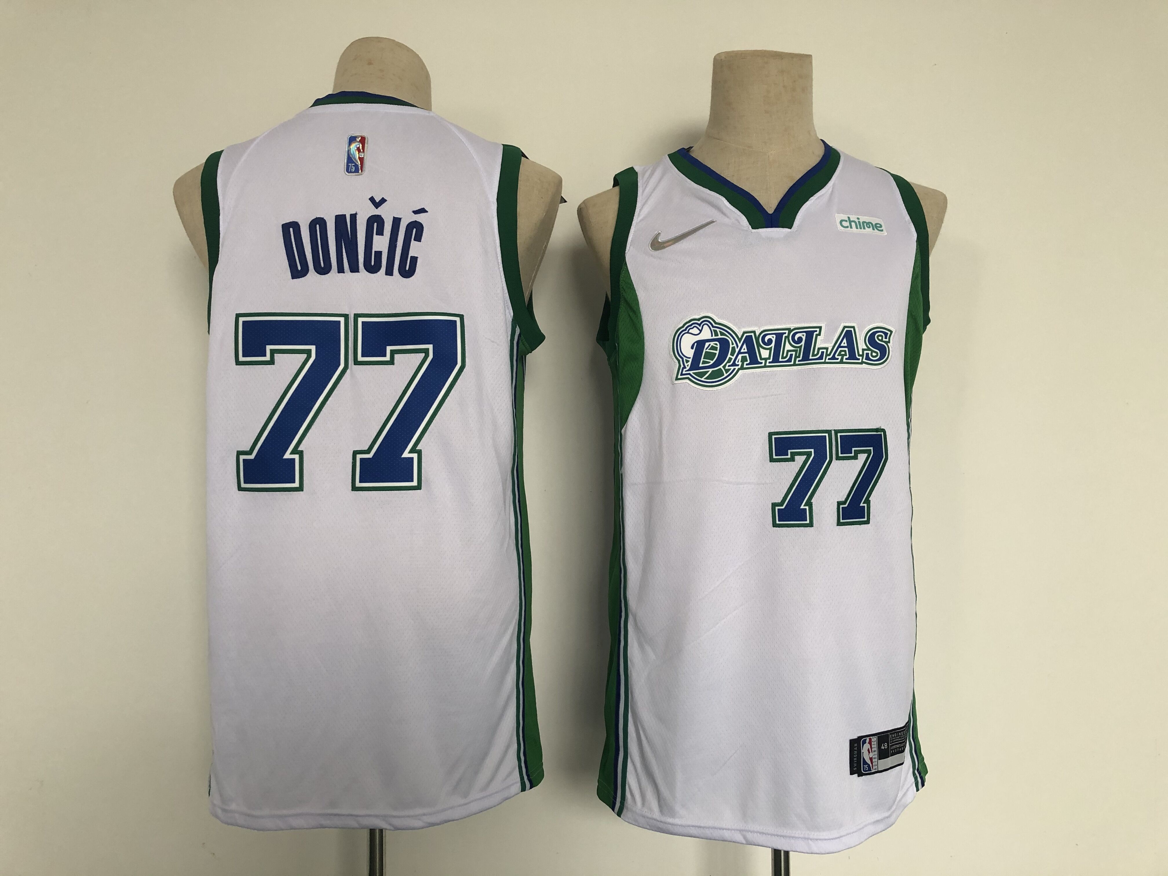 Men Dallas Mavericks 77 Doncic White 2022 City Edition Nike NBA Jersey